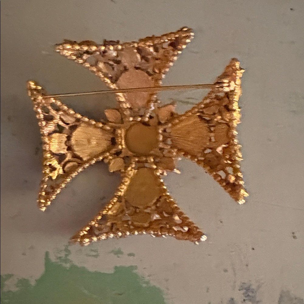Albert Weiss Gold-Tone Multistone Cross Brooch with Navy Center - Picture 2 of 6